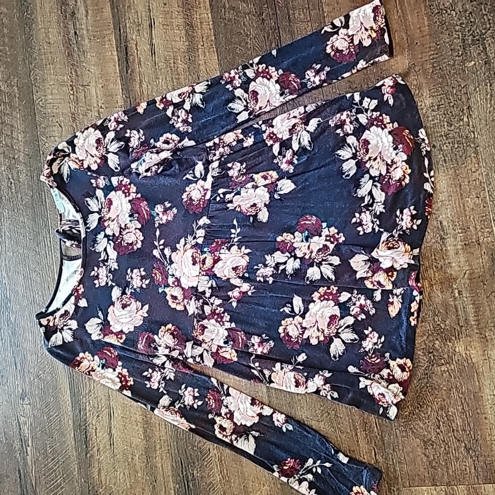 PS Kate Women's Small Floral Long Sleeve Top
